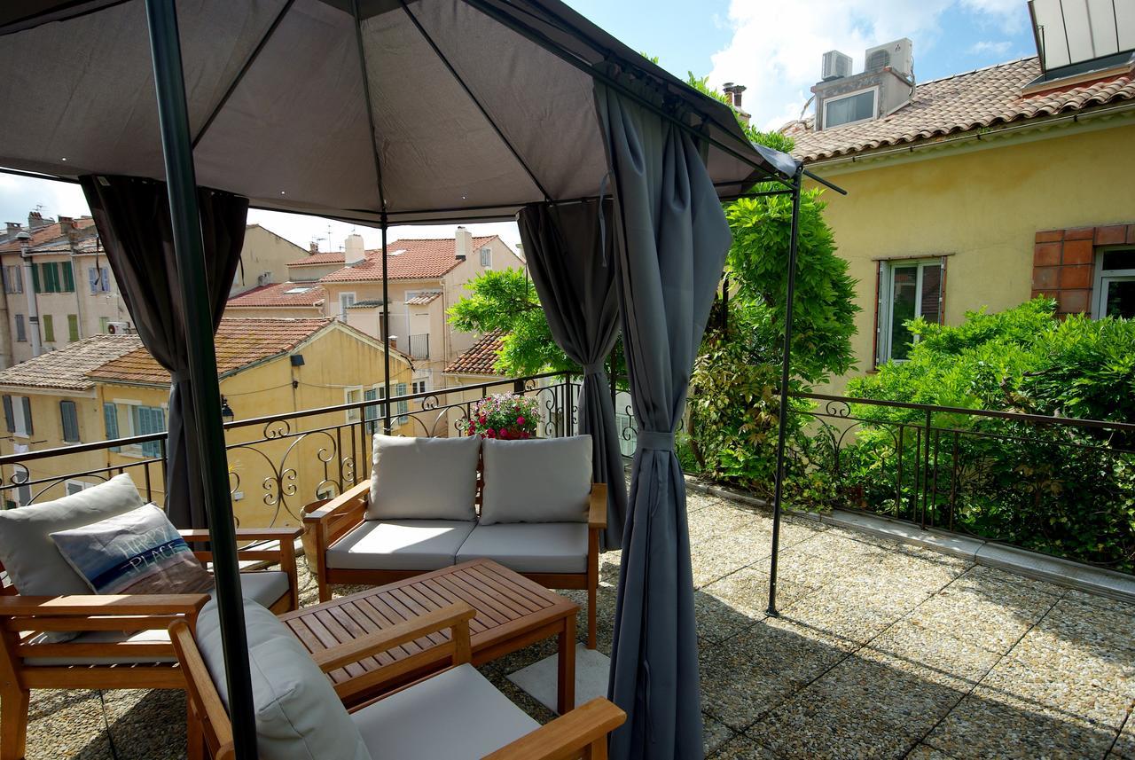 Hotel L'Atmosphere Санари-сюр-Мер Экстерьер фото